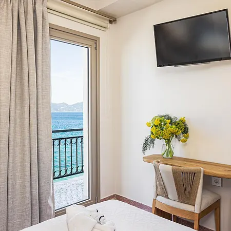 Holiday home Eftopia Beachfront 3-bedrooms Kokkari