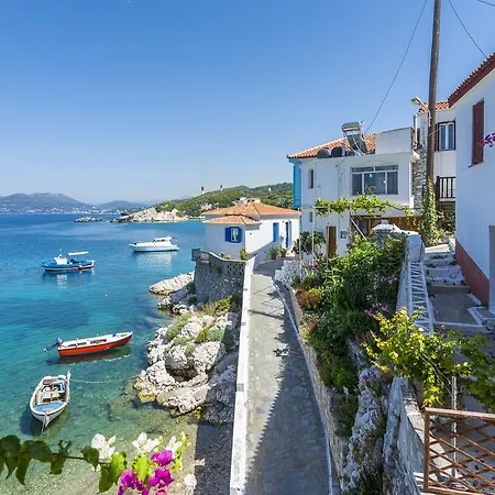 Eftopia Beachfront 3-bedrooms Holiday home Kokkari