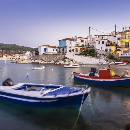 Eftopia Beachfront 3-bedrooms Holiday home Kokkari
