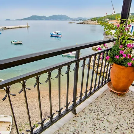 Eftopia Beachfront 3-bedrooms Kokkari