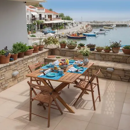 Holiday home Eftopia Beachfront 3-bedrooms Kokkari